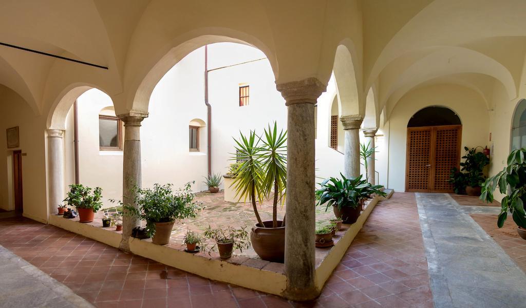Albergue Convento De San Francisco ซาฟรา ภายนอก รูปภาพ