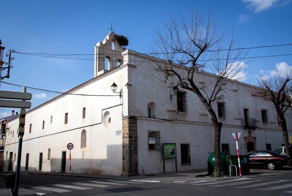 Albergue Convento De San Francisco ซาฟรา ภายนอก รูปภาพ