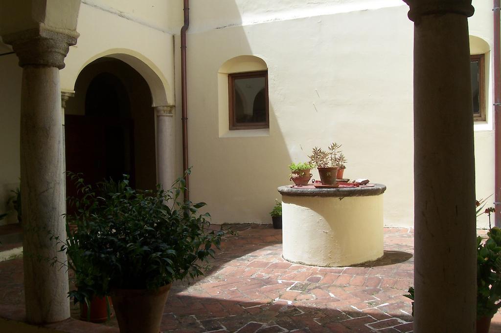 Albergue Convento De San Francisco ซาฟรา ภายนอก รูปภาพ